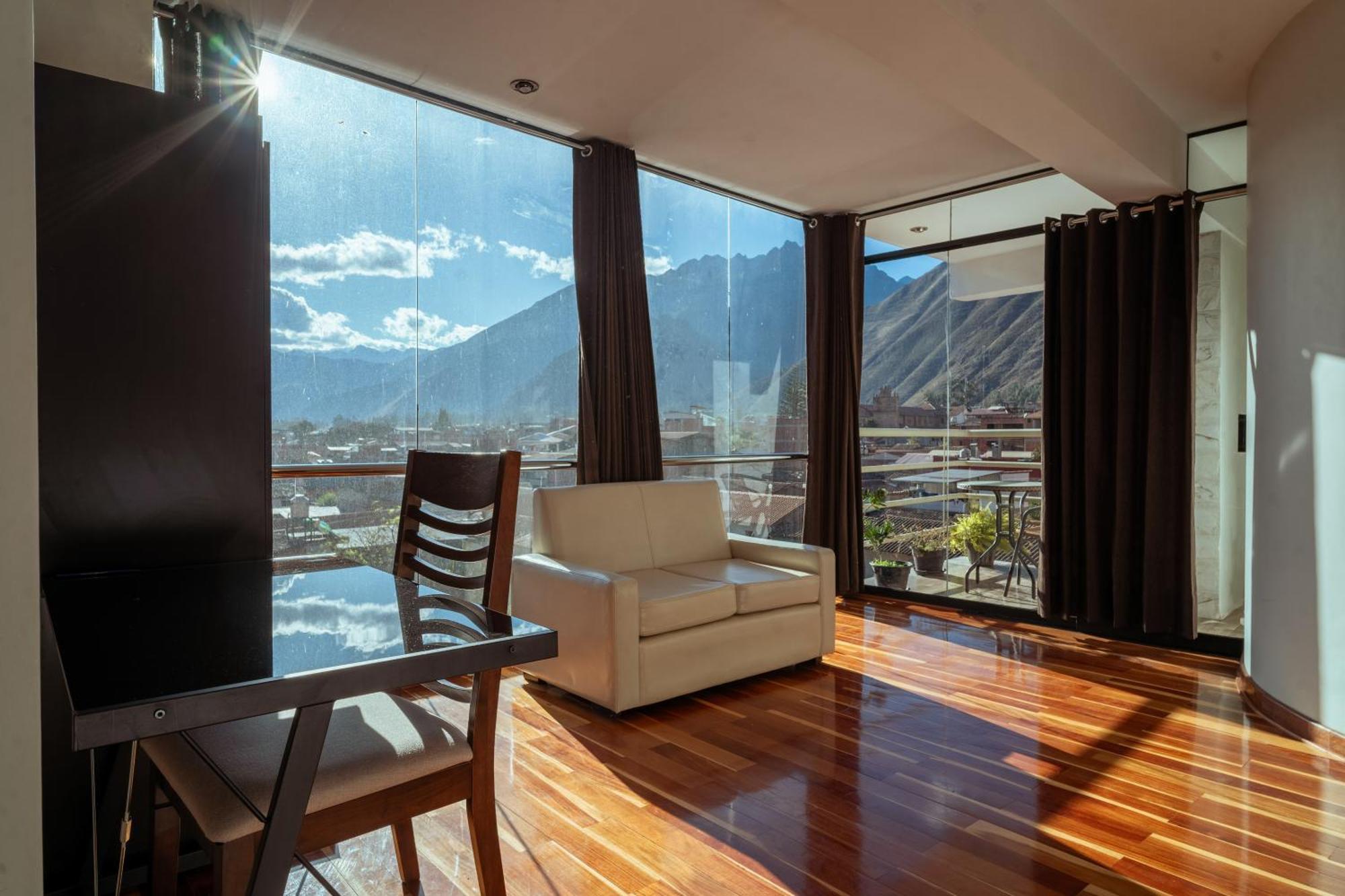 Hotel California Urubamba Exteriér fotografie